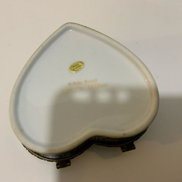 Rollie Brandt Licensed by Wild Wing Trinket, Heart Box with 2 Girls Design.G20 - Picture 6 of 9